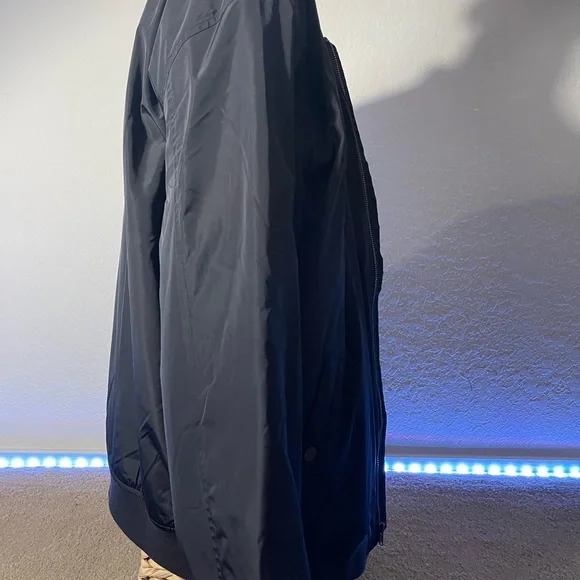 Old navy bomber jacket - Picture 9 of 9